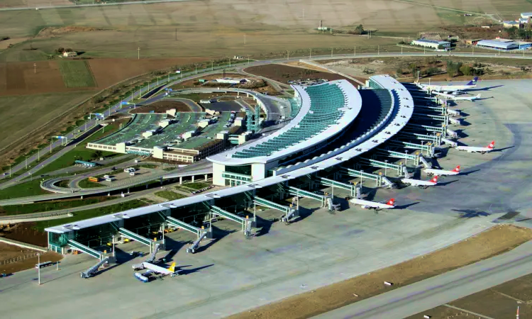 Luchthaven Adana Şakirpaşa