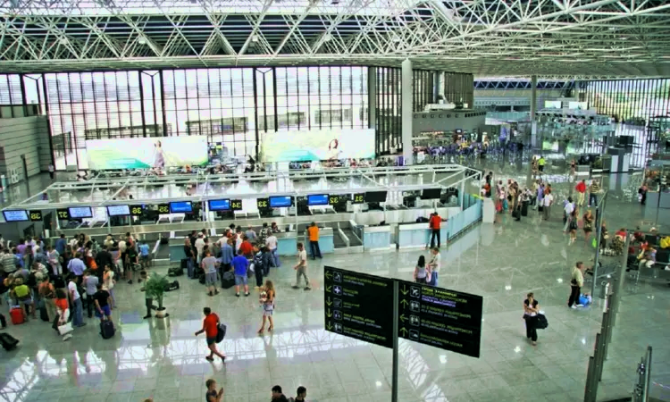 De internationale luchthaven van Sotsji
