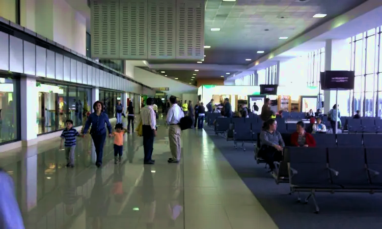 Internationale luchthaven La Aurora