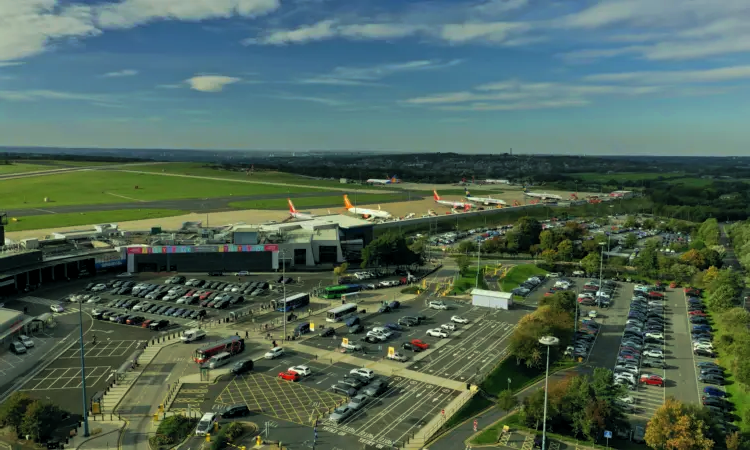 De internationale luchthaven Leeds Bradford