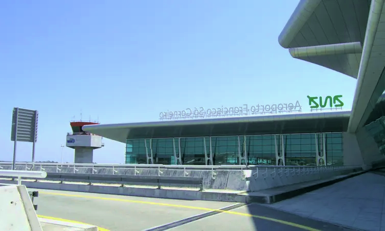 Francisco de Sá Carneiro luchthaven