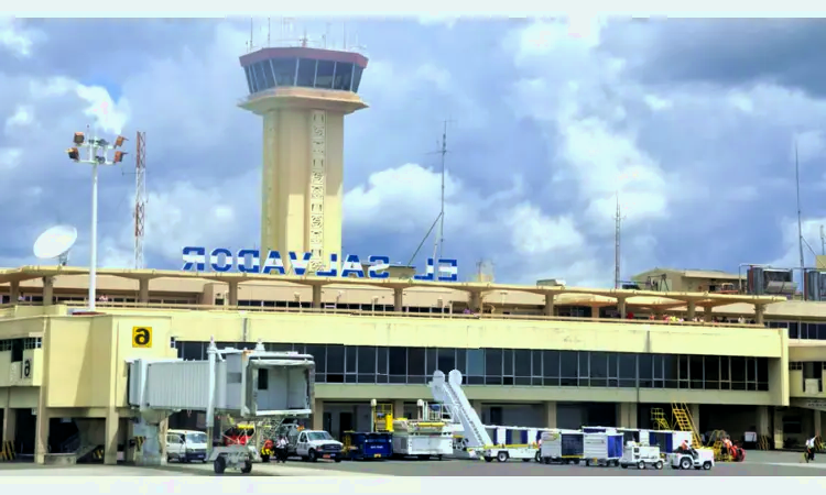 De internationale luchthaven Monseñor Óscar Arnulfo Romero